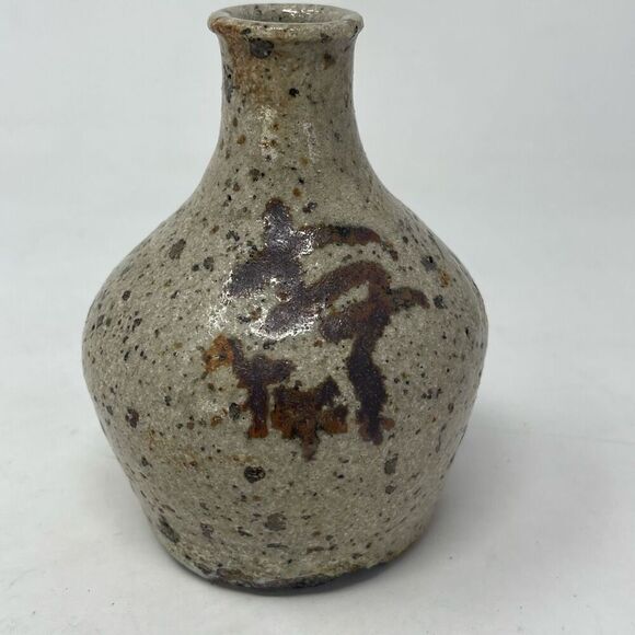 Vintage stoneware vase dated 1972 ￼ - Picture 3 of 7